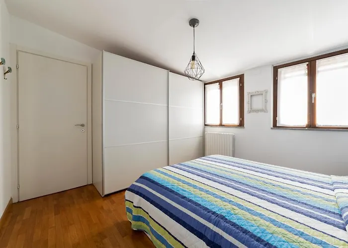 Porta Genova Balcony Apartmán *