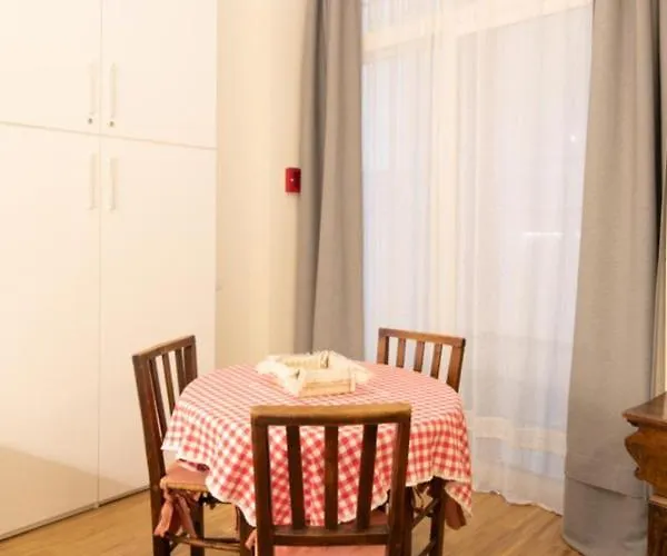 La Casa Colorata - Flats In - Bocconi Appartement *