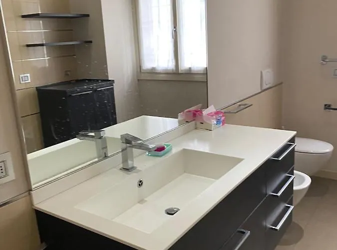 Lovely In The New Porta Nuova Area *