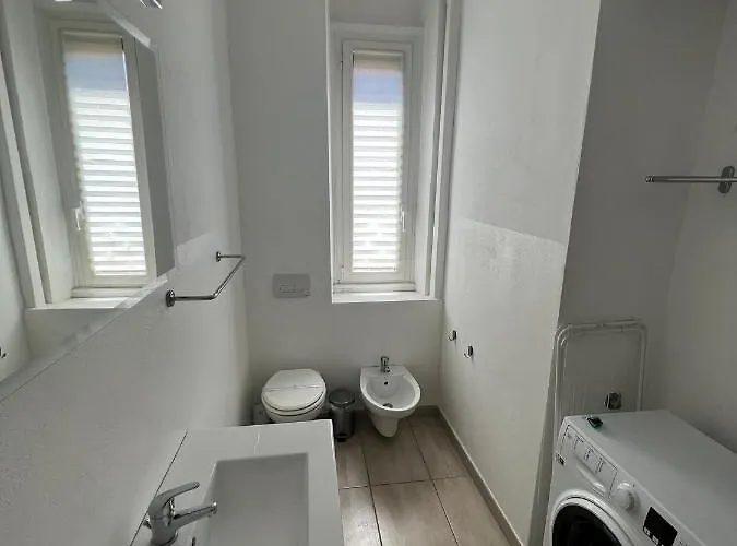 Отель Via Treviso 6 *