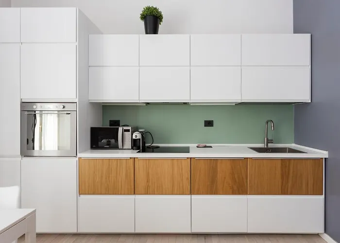 Lovely & Modern In China Town Area - Via Rosmini Lägenhet