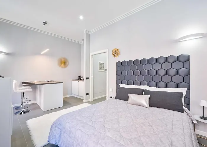 Porta 92 Romana Apartment *