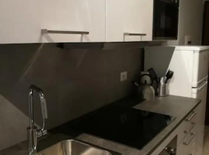 아파트 Con Grande Terrazzo In Via Lomellina - Lome 527