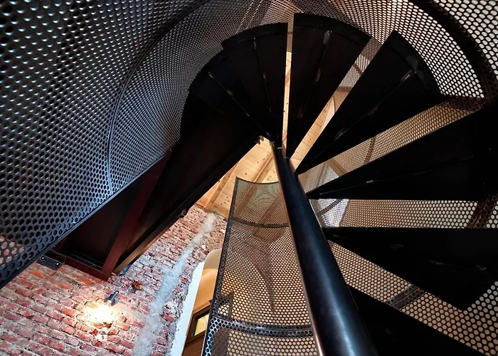 Isola Stylish Loft In *