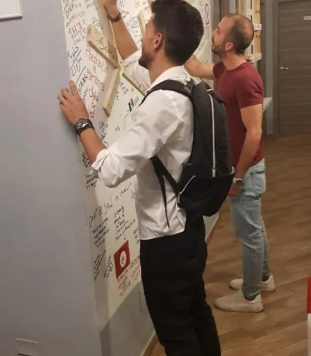 Gloria Vandrerhjem Milano