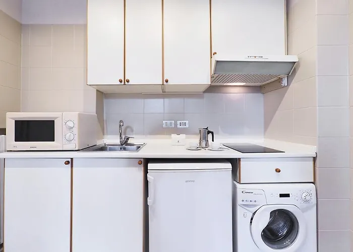 Apartment Contempora - Elvezia Park - 1bed, 1bath With Balcony - E15