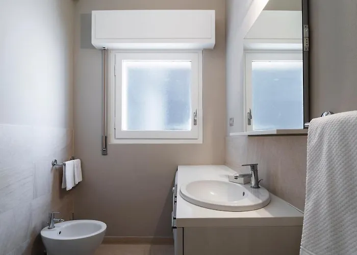 Contempora - Elvezia 8 - E33 아파트 *