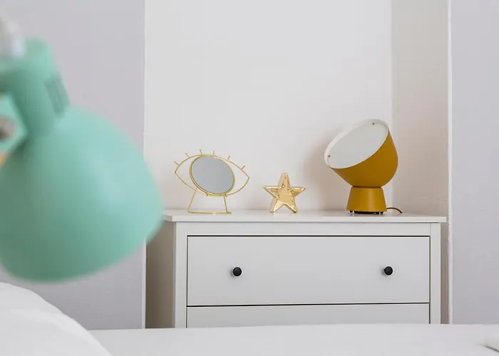 Lovely & Modern In China Town Area - Via Rosmini Lägenhet