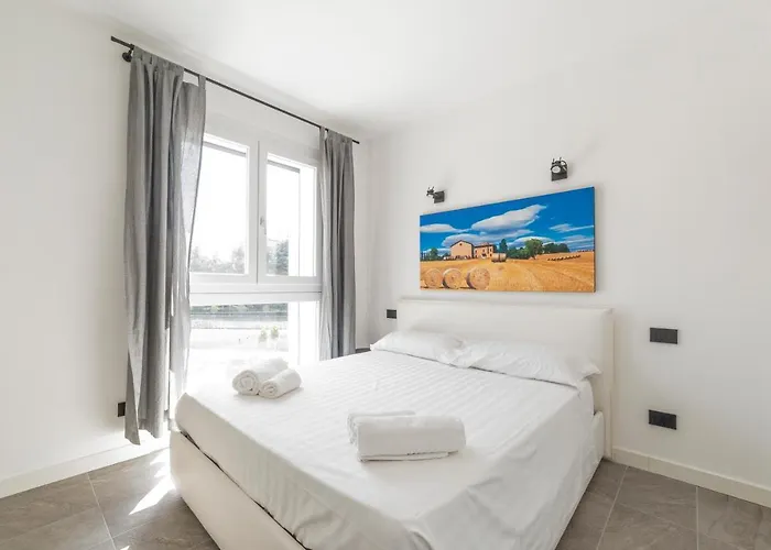 Modern Apt With Terrace And Parking! *