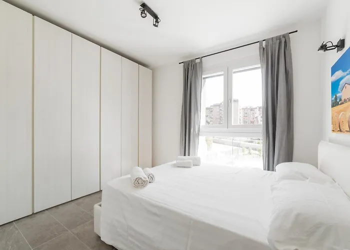 Modern Apt With Terrace And Parking!