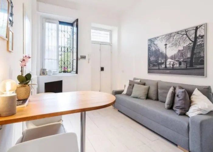 Easylife - - Belinzaghi 6 - Isola Apartament *