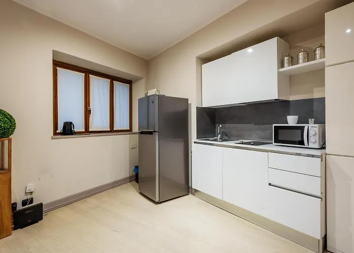 Easylife - - Giulini 5 - Castello Sforzersco