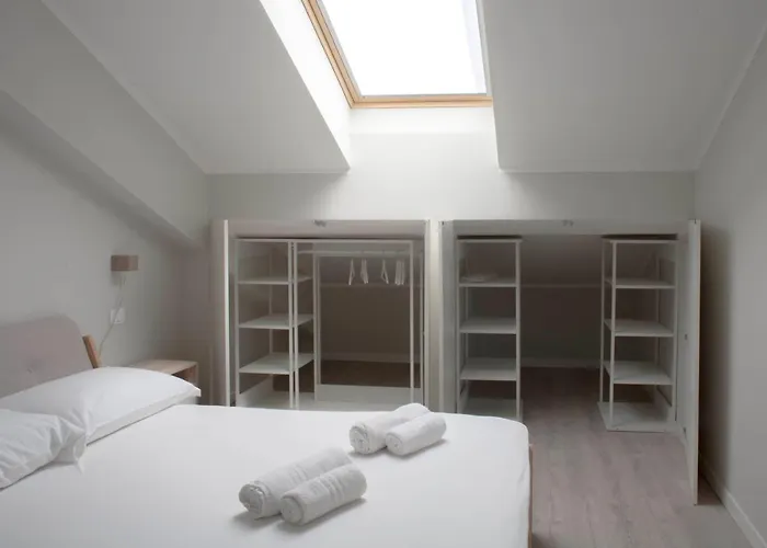 Bnbutler - Casati, 2 - Glamour In Tra Shopping E Notturna