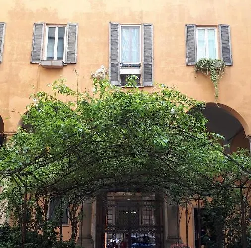 Camperio & Colorful In Cordusio *