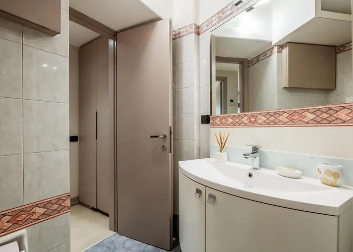 Easylife - - Giulini 5 - Castello Sforzersco Mediolan