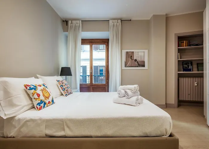 Easylife - - Giulini 5 - Castello Sforzersco *