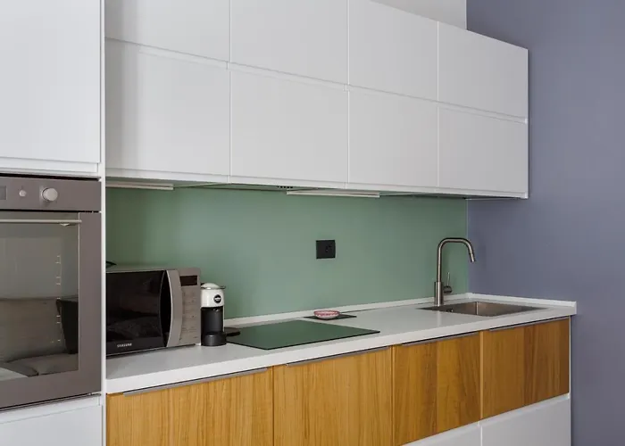 Lovely & Modern In China Town Area - Via Rosmini Lägenhet *