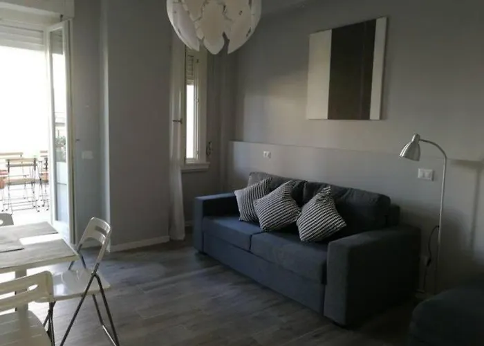Con Grande Terrazzo In Via Lomellina - Lome 527 아파트 밀라노