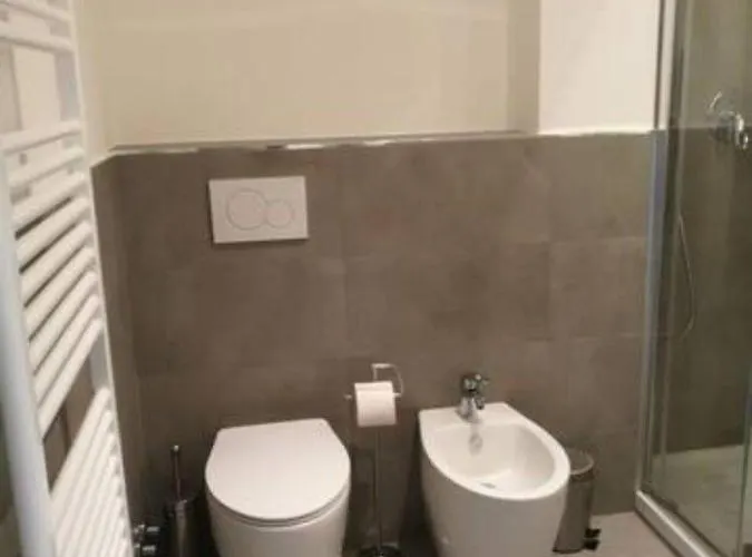 Con Grande Terrazzo In Via Lomellina - Lome 527 * Milano