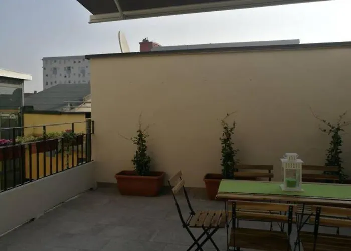 Lejlighed Con Grande Terrazzo In Via Lomellina - Lome 527 *