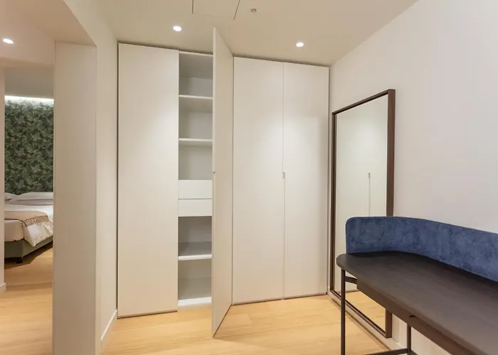 Sant'ambrogio Apartments, Reception H24 *