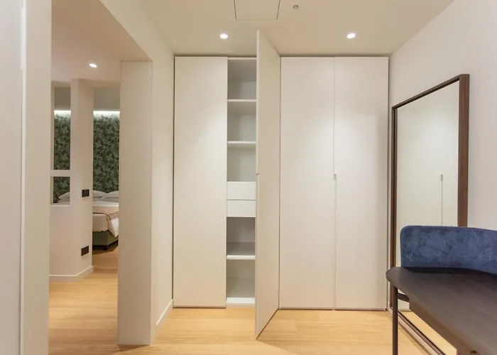 Sant'ambrogio Apartments, Reception H24 *