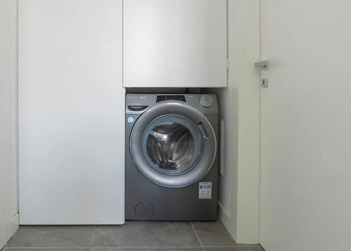 Modern Apt With Terrace And Parking! Апартаменты *