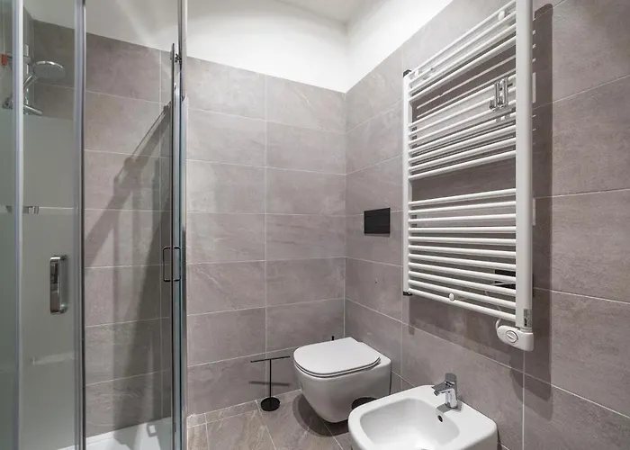 Апартаменты Modern Apt With Terrace And Parking!