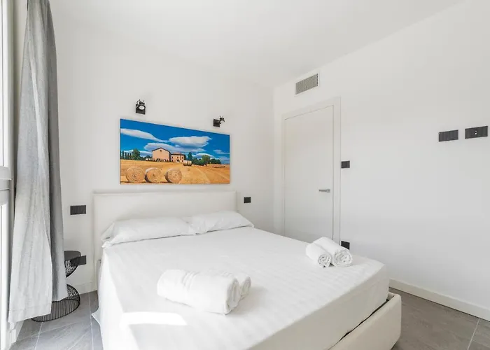 Modern Apt With Terrace And Parking! *