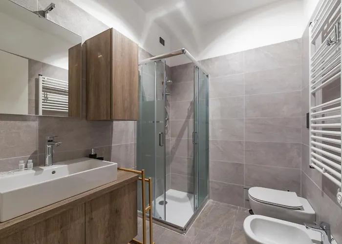 Апартаменты Modern Apt With Terrace And Parking! *