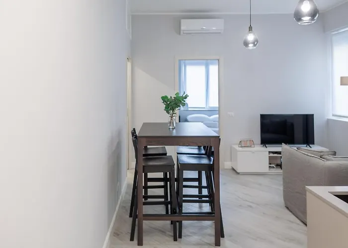 Bnbutler - Pergolesi, 6 - Accogliente E Moderno A Due Passi Da Tutto Appartement *