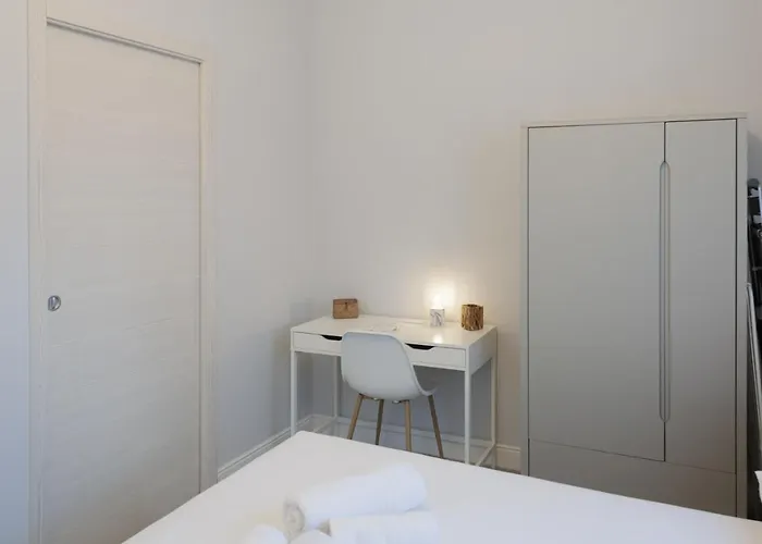 Appartement Bnbutler - Pergolesi, 6 - Accogliente E Moderno A Due Passi Da Tutto