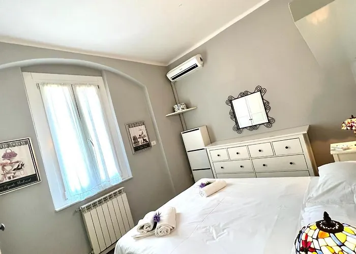 Kibilu - Via Thaon De Revel Apartmán *