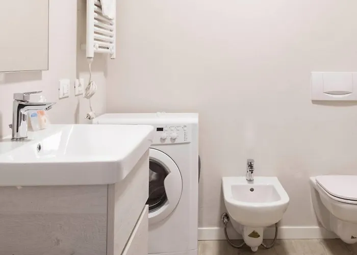 Bnbutler - Casati, 2 - Glamour In Tra Shopping E Notturna * Milano