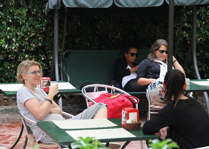 Bogart Ξενοδοχείο