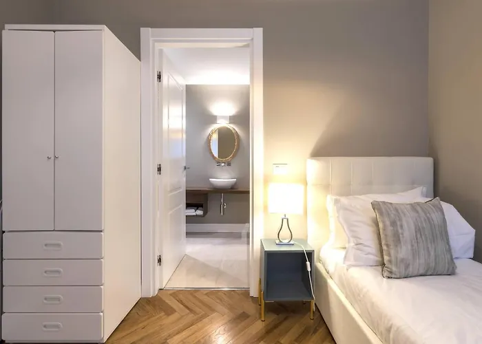 Apartment Heart Duomo District Mailand