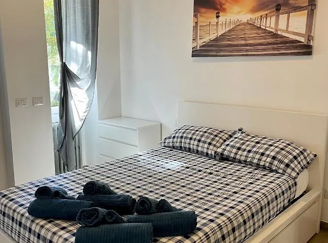 Housitalia Apartament *