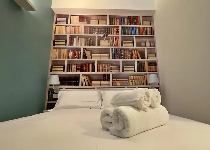 Oreaspiti - Not Only A In Magenta Quarter Apartment *