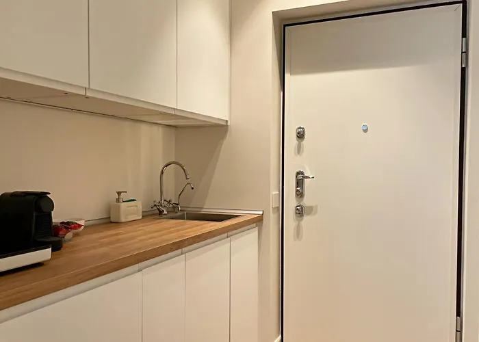 Oreaspiti - Not Only A In Magenta Quarter *