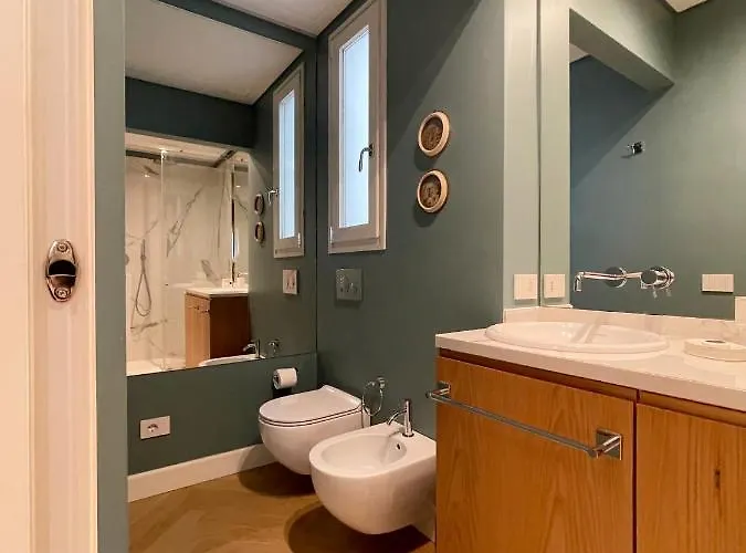 Oreaspiti - Not Only A In Magenta Quarter *