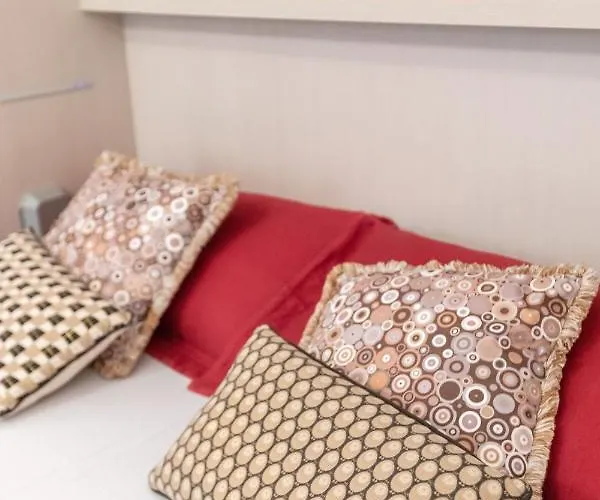 Affittacamere Household Settembrini Milano