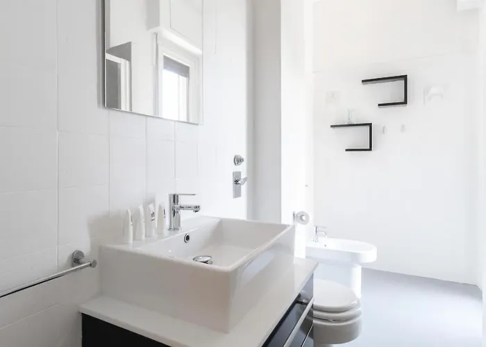 Italianway Easy - Amedeo D'aosta 9 * מילאנו