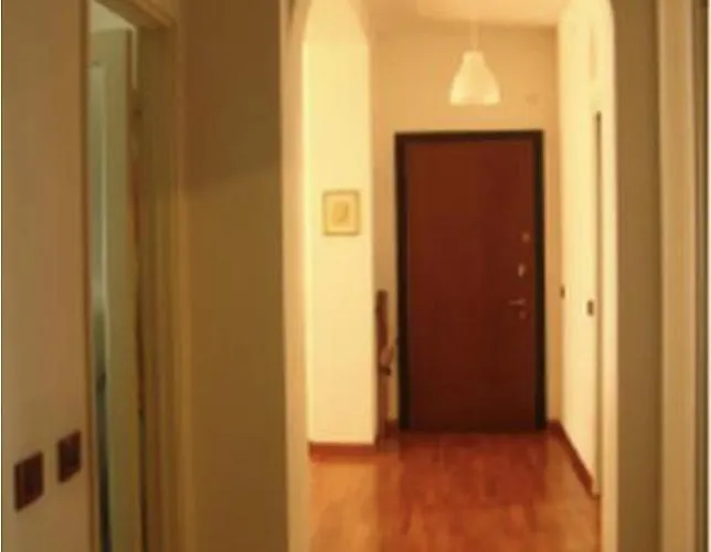 In Via Tolstoi 3* Milánó