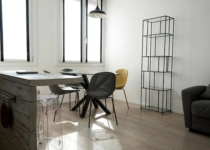 Orea Spiti- Modern Mantegna Arco Della Pace District * Milano