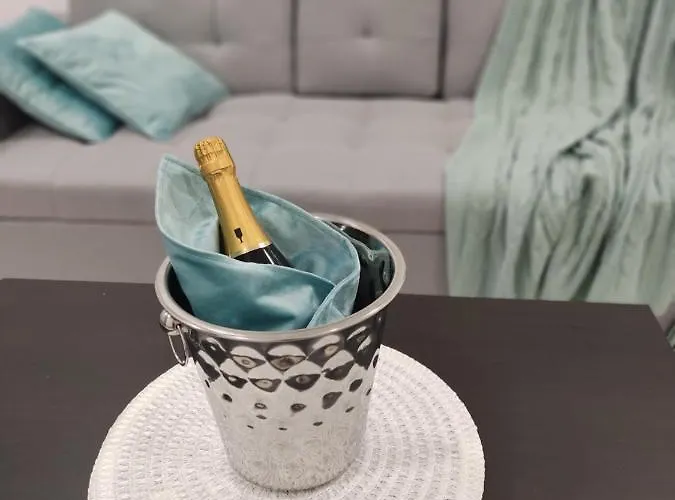 ! Tiffany ! Cinema - Metro 5 Min - 70mq Apartment Mailand