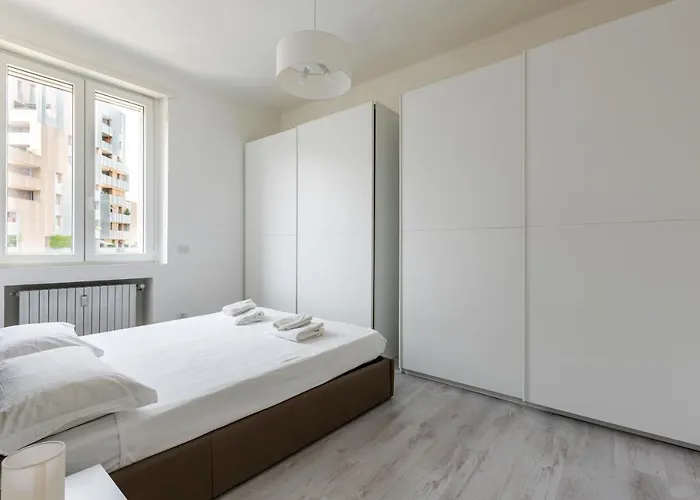 Apartamento Guesthost - Garibaldi & Gae Aulenti Modern With Private Parking! *