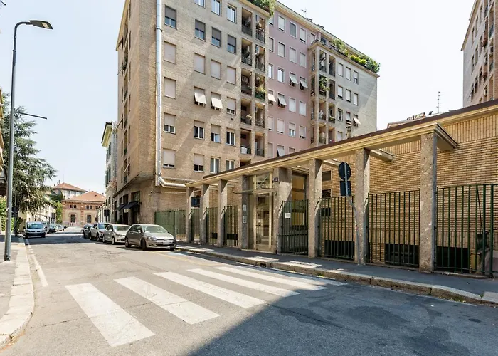 Apartmán Guesthost - Garibaldi & Gae Aulenti Modern With Private Parking!