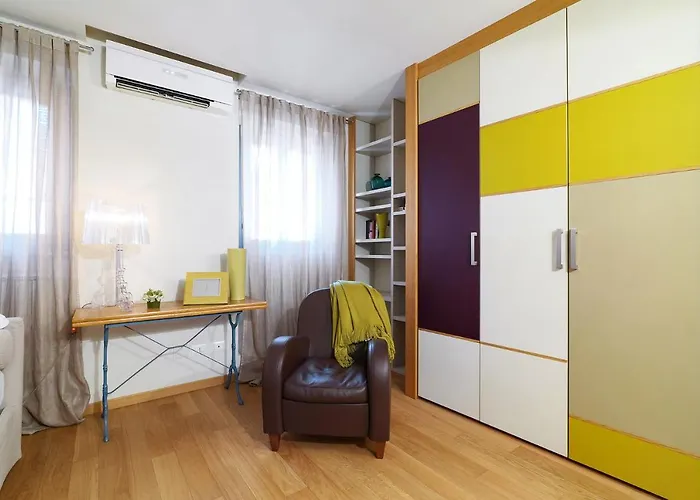 Contempora - Fiori Chiari 26 Apartmán Milán