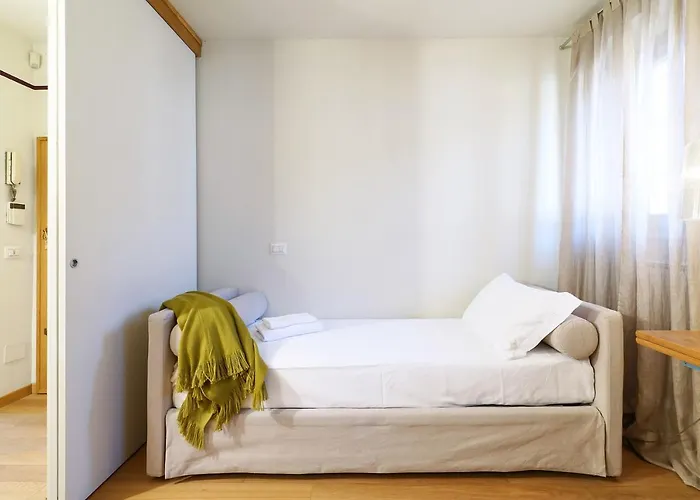 Contempora - Fiori Chiari 26 * Milano