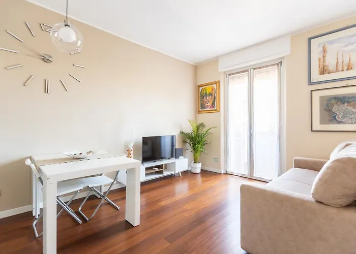 Rosselli 13 Appartamento *